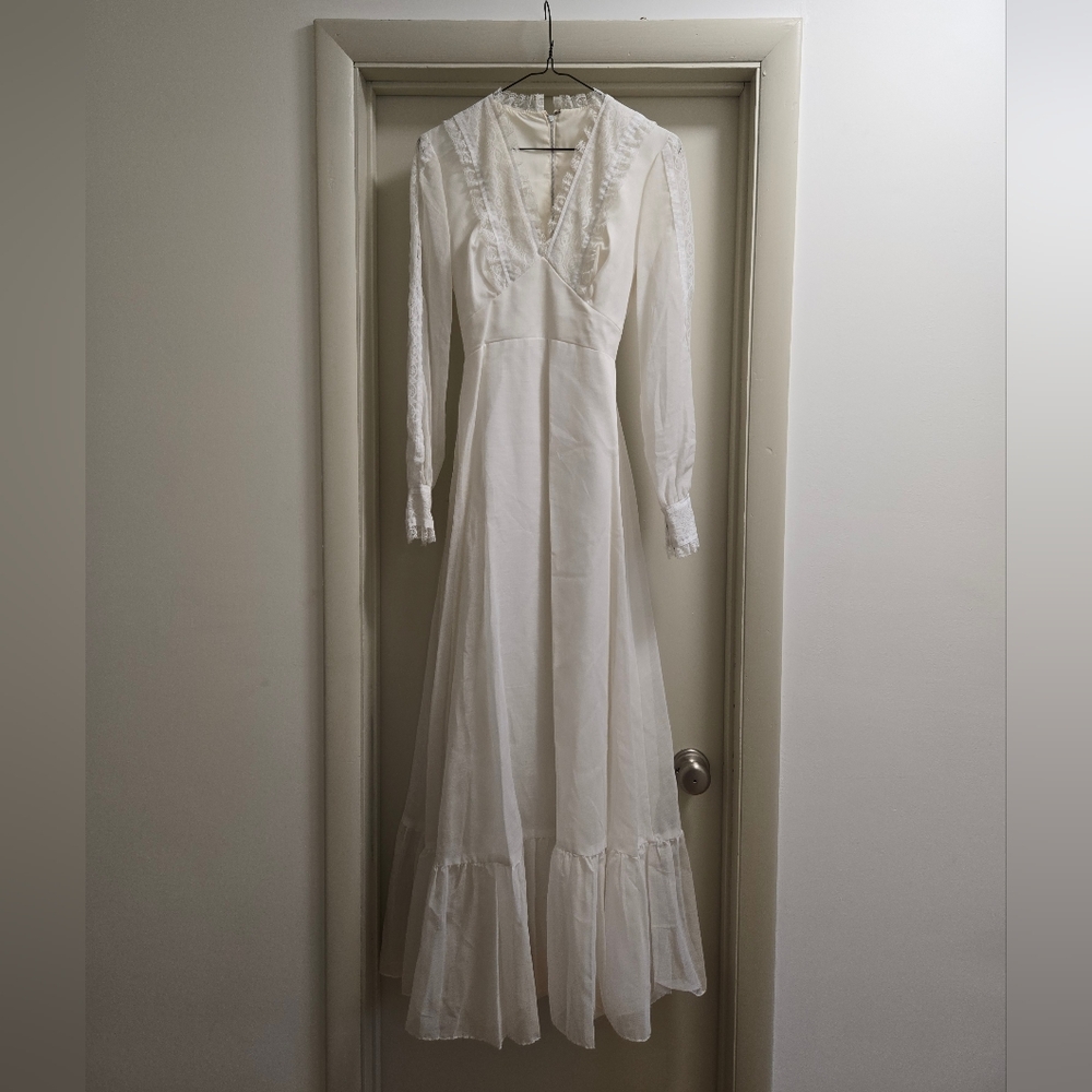 Vintage 1970s Ivory, Gunne-Sax Inspired Wedding Dress